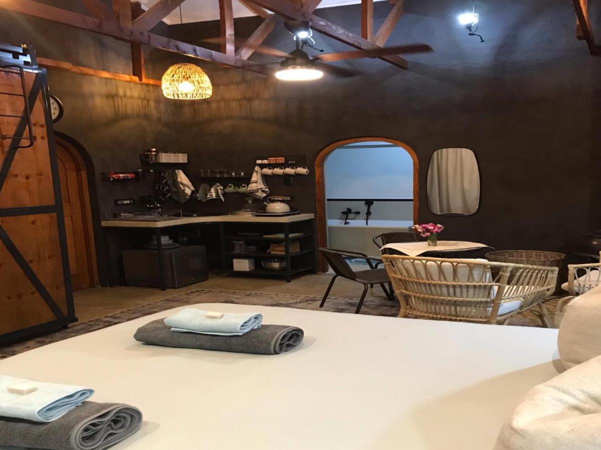 Hannah'S Haven Studio Deluxe - No Loadshedding Apartment Beaufort West Exterior photo